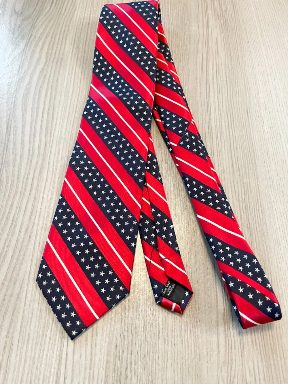 Wild Ties Men's Patriotic Stars Stripes Red White Blue Necktie USA Novelty XL
